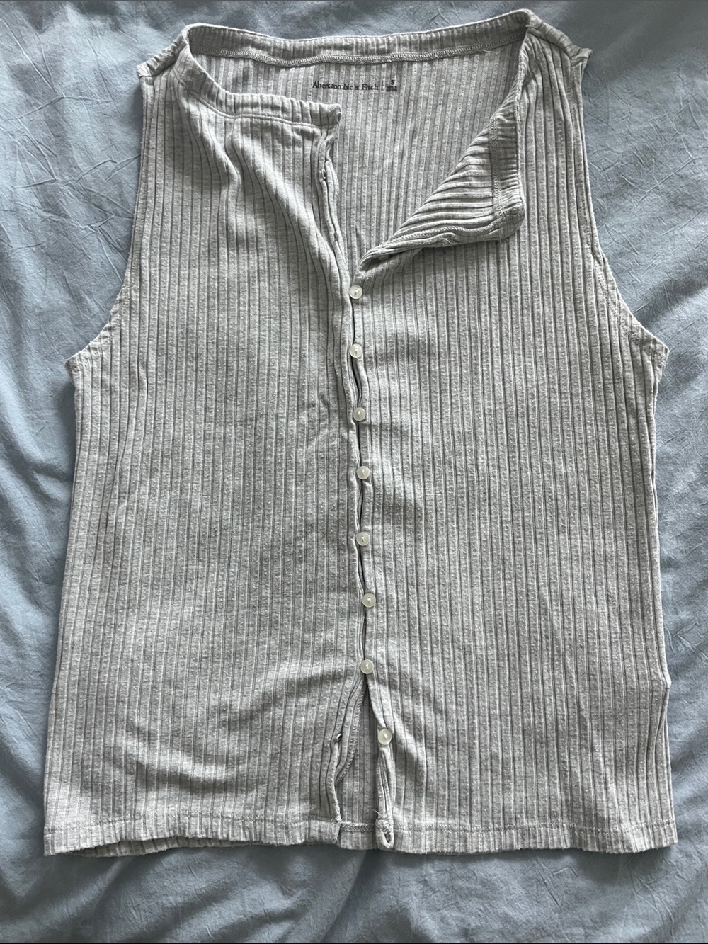 Abercrombie Sleeveless Ribbed Button-down Shirt - Light Gray